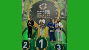 Lívia Pietra Gmeiner Borges conquista bicampeonato brasileiro de jiu-jítsu em Barueri