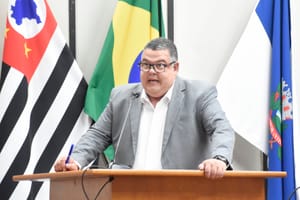 Câmara de Ribeirão Preto aprova restrições ao consumo e funcionamento de adegas e tabacarias