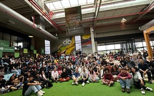 Evento em Ribeirão Preto reúne jovens para inspirar trajetórias de sucesso profissional