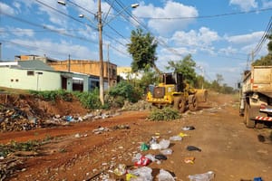 Avenida Patriarca recebe ação de limpeza que remove mais de 40 toneladas de lixo em Ribeirão Preto