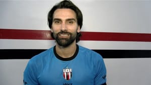 Botafogo apresenta Léo Gamalho, artilheiro de destaque na Série B