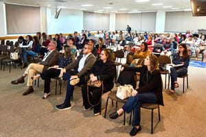 Congresso Municipal da Educação reúne 4 mil profissionais para capacitação em Ribeirão Preto