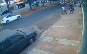 Homem é gravemente ferido a pauladas em briga por bebida em Franca