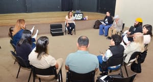 Palestra no Teatro de Bolso explora a relação entre silêncio e música para todos os públicos em Franca