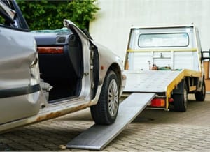 Proprietários têm prazo para remover veículos abandonados das vias públicas em Santa Rosa de Viterbo