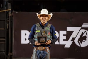 Queda de peões marca noite da PBR em Barretos; Gustavo Luiz garante título com 90 pontos