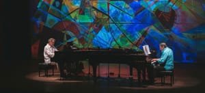 Duo Brasil em Dois Pianos apresenta repertório de Jobim e obras autorais em Ribeirão Preto