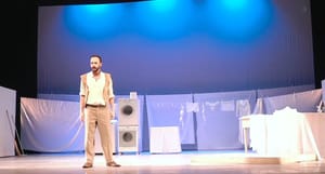 De Batatais ao palco da Ópera de Paris: baixo-barítono ribeirão-pretano integra academia da companhia