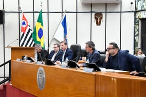 Câmara de Ribeirão Preto aprova em primeira votação reforma administrativa após sessão tensa