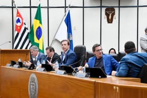Câmara de Ribeirão Preto homenageia DEINTER 3 por recorde em prisões no primeiro semestre de 2025