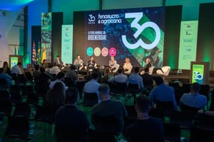 Governo promete pacote emergencial para pequenos produtores, diz ministro em Sertãozinho