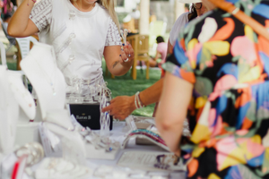 Feira de trocas reúne ações de reutilização e consumo consciente em Ribeirão Preto