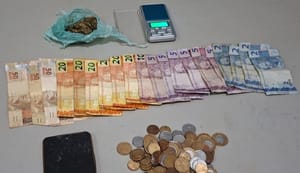 GCM prende jovem por vender drogas em frente a escola no Jardim Juliana