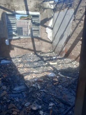 Mulher é presa por atear fogo em imóvel ocupado pelo ex-companheiro em Barretos