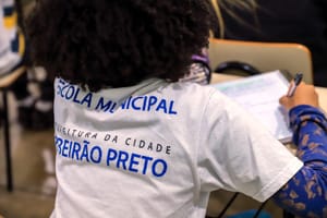 Pais têm até 14 de setembro para inscrever crianças no 1º ano da rede pública