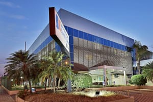 Santa Casa de Ribeirão Preto abre vagas em diferentes áreas e recebe currículos sem prazo definido