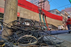 Ribeirão Preto inicia regularização de fios na avenida Portugal; cronograma para o Centro foi definido