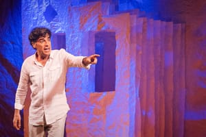 Paulo Betti apresenta monólogo e ministra workshop gratuito no Teatro Municipal durante festival