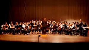 Orquestra Jovem de Sertãozinho leva repertório italiano ao Teatro Municipal de Ribeirão Preto
