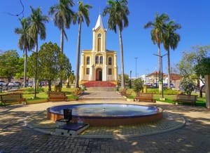Feira de Artesanato reúne produtores locais na Praça Matriz neste domingo