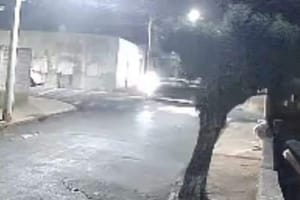 Casal fica gravemente ferido após caminhonete colidir com moto em Altinópolis