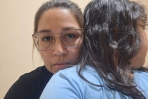 Aluno de 6 anos urina na sala após regra interna limitar saída para banheiro em escola de Ribeirão Preto