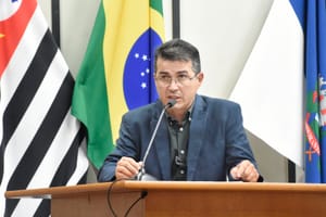 Câmara de Ribeirão Preto promulga lei que reduz 5% do IPTU para imóveis em frente a pontos de ônibus