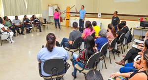 Oficina prática sobre Libras para atender emergências foi realizada pela Prefeitura de Franca