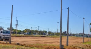 Três praças esportivas de Franca ganham iluminação e ampliam uso noturno