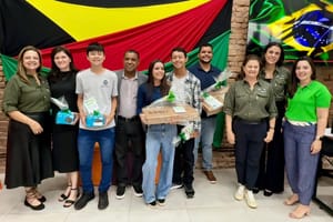 Alunos do 9º ano de Ribeirão Preto são premiados por redações sobre visita à Agrishow