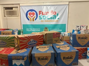 Família anônima entrega mais de 400 litros de leite ao Fundo Social de Jaboticabal