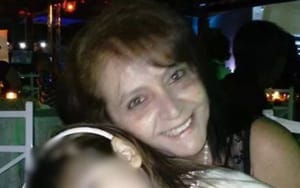 Filha prestou depoimento e polícia aponta que apenas mãe e filha estavam em área de lazer onde diretora foi encontrada morta