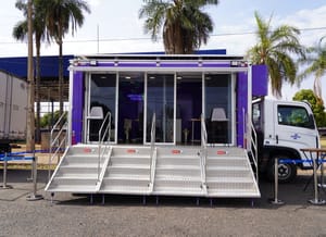 SEBRAE Móvel atende empreendedores na Praça Estrela Azul em Santa Rosa de Viterbo