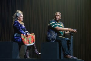 Peça estrelada por Aílton Graça e trilha de Zeca Baleiro estreia hoje no Teatro Municipal