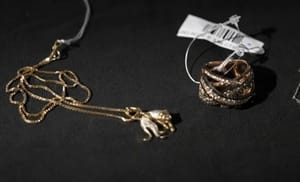 Polícia desmonta esquema que vendia joias roubadas em programa de TV; um preso em Ribeirão Preto