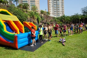 Unimed promove manhã infantil com brincadeiras e minicidade no Parque Raya no Dia das Crianças