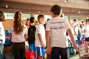 Prefeitura amplia ações do Programa Saúde na Escola em outubro com atividades nas unidades de ensino