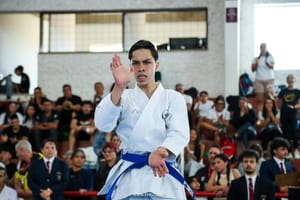 Seis atletas de Ribeirão Preto viajam para disputar dois torneios de karatê em Santana de Parnaíba