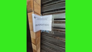 Operação conjunta lacra bar em Jaboticabal após apreensão de bebidas suspeitas