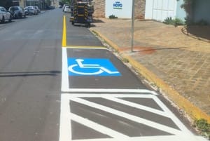 Prefeitura renova sinalização em vários bairros de Ribeirão Preto