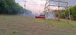 Incêndio atinge canteiro central na zona Leste de Ribeirão Preto