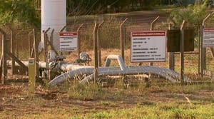 Tentativa de furto em duto causa jato de gasolina de mais de 20 m entre Orlândia e Sales Oliveira