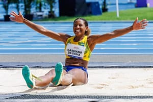 Zileide Cassiano conquista novo ouro no salto em distância no Mundial de Paraatletismo