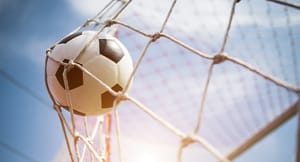 Futebol de base e Varzeano movimentam fim de semana em Ribeirão; sábado tem trilha no Parque dos Trabalhadores