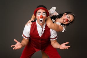 Projeto de teatro infantil leva circo e oficinas gratuitas ao Municipal nesta segunda-feira