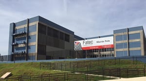 Fatec de Ribeirão Preto amplia prazo de inscrições para vestibular 2026; prova será em dezembro