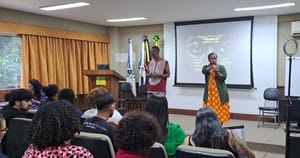 FMRP busca voluntários entre 18 e 59 anos para estudo sobre bilinguismo e audição