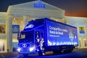 Havan anuncia carreatas natalinas em Franca e Sertãozinho com caminhões iluminados e Papai Noel