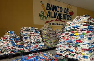 Doação de 20 toneladas de alimentos reforça ação social em Ribeirão Preto após show de Jorge & Mateus