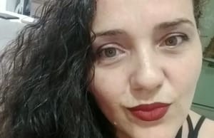 Mulher é morta a facadas na frente do filho de 3 anos em residência no Parque Ribeirão